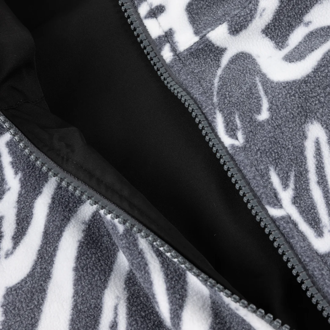 Dime Reversible Chilling Fleece - Gray / Black - Image 4