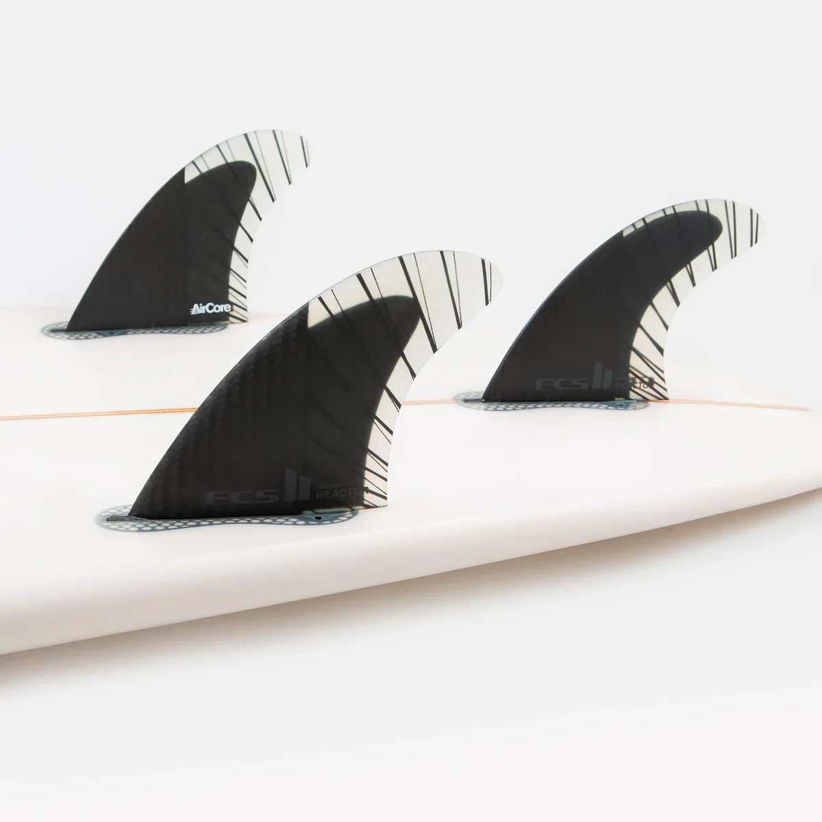 FCS II Reactor PC Carbon LG Black Tri Fins - Image 2