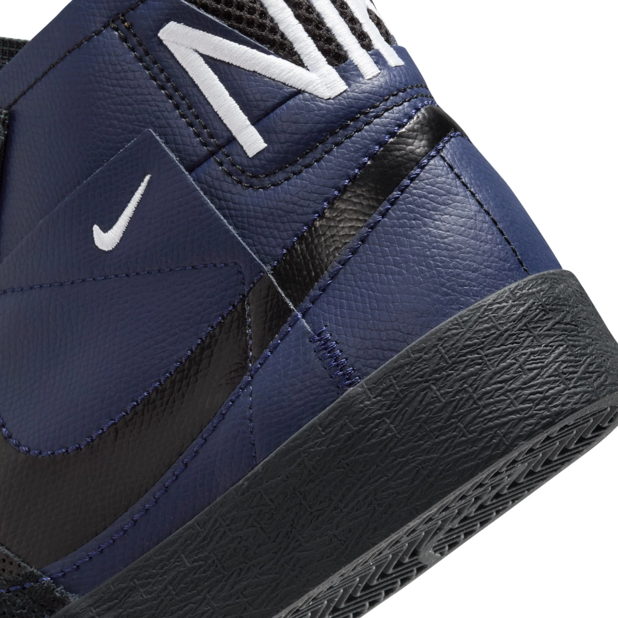 Nike SB Blazer Mid PRM - Image 7