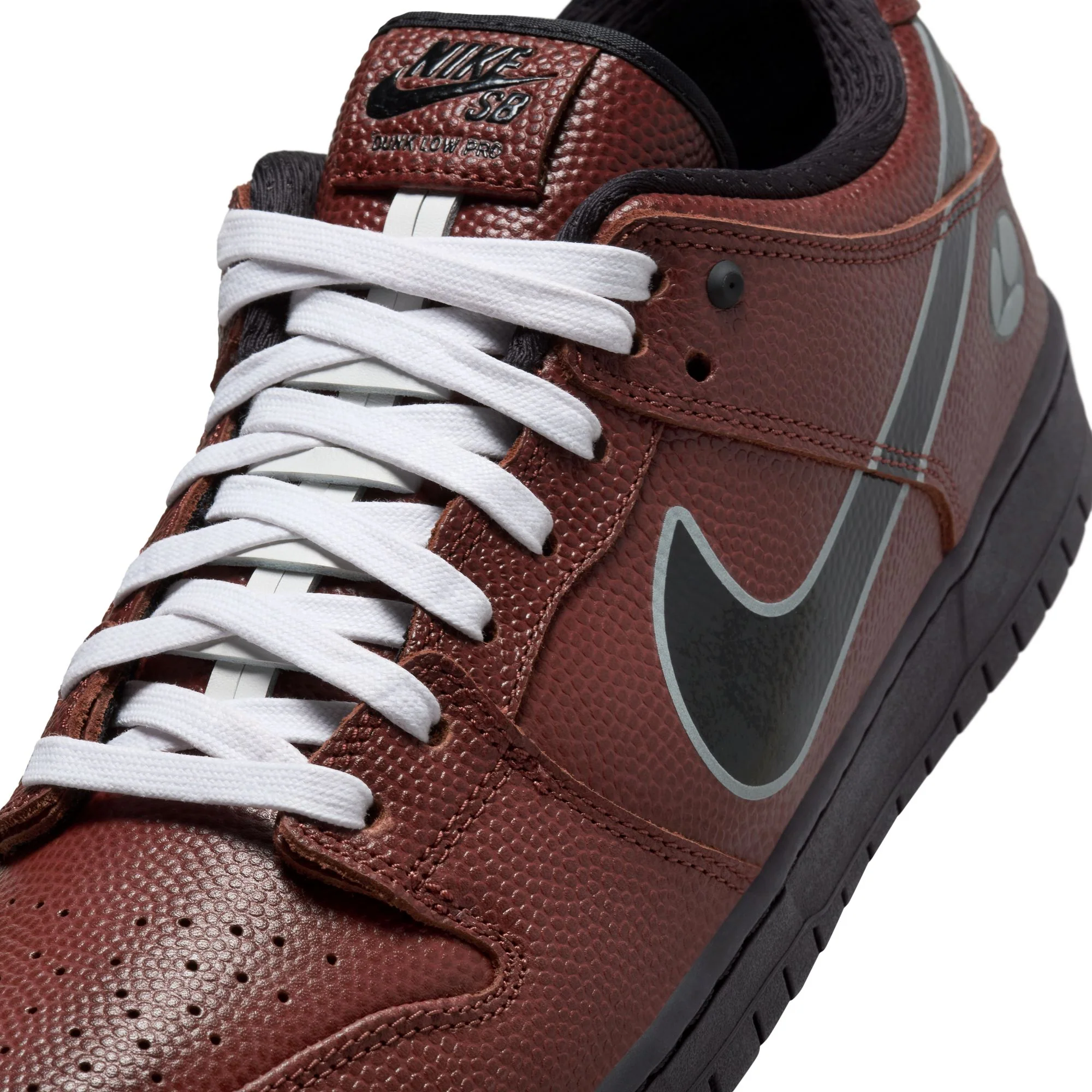 Nike SB Dunk Low Pro - Limosine Dark Pony / Black / Silver - Image 6