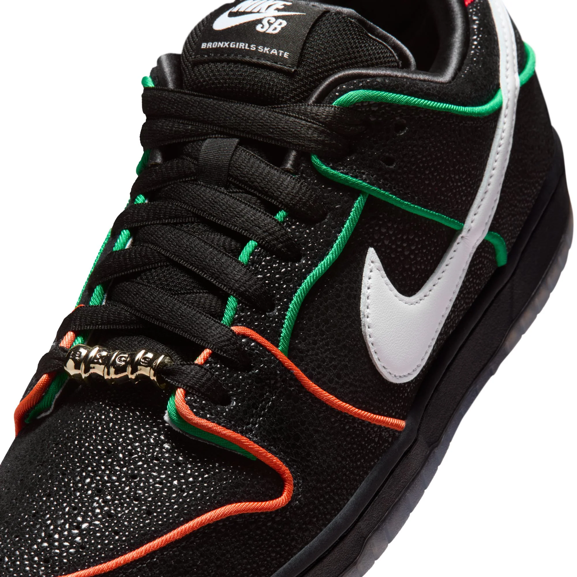 Nike SB Dunk Low Pro QS - Bronx Girls Skate - Image 6