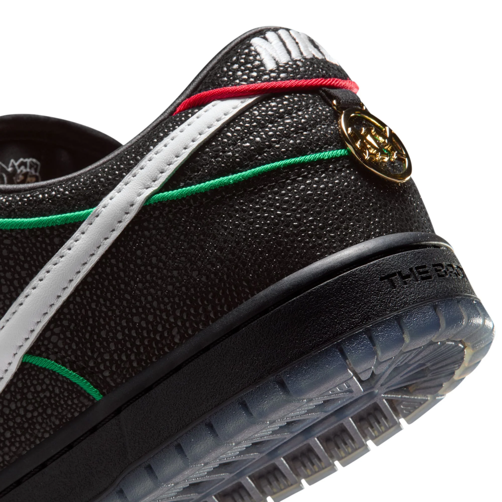 Nike SB Dunk Low Pro QS - Bronx Girls Skate - Image 8