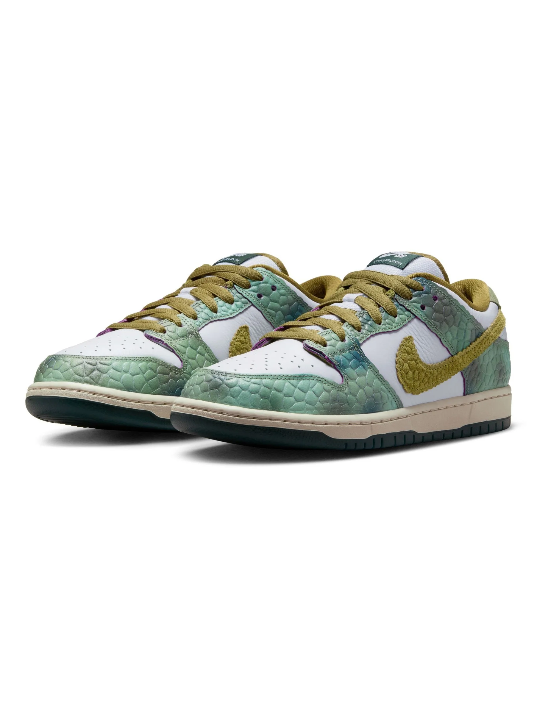 Nike SB Dunk Low Pro QS (Chameleon) - Oil Green / Desert Moss / White Vert Petrol - Image 2