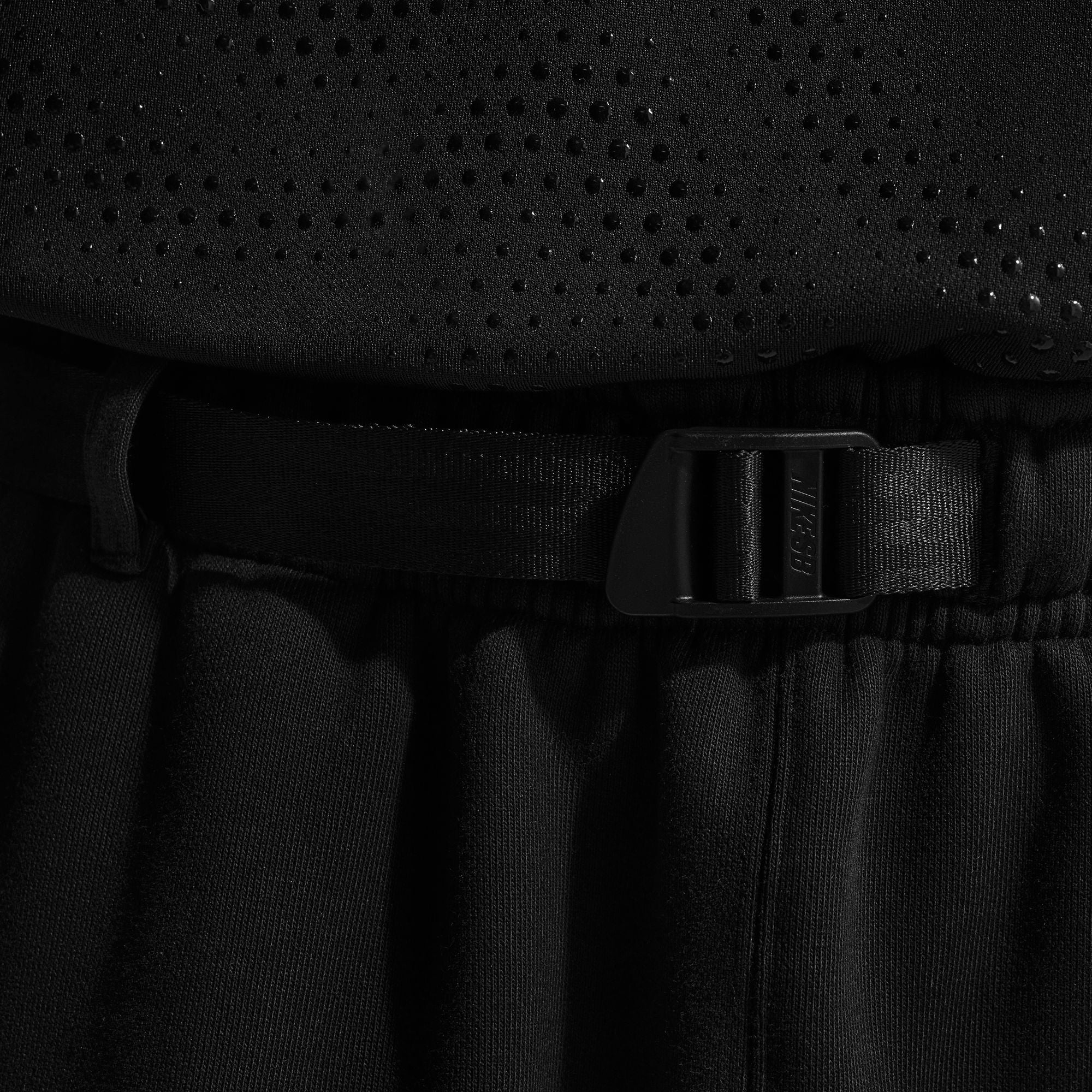 Nike SB Ishod Cargo Pants - Black - Image 7