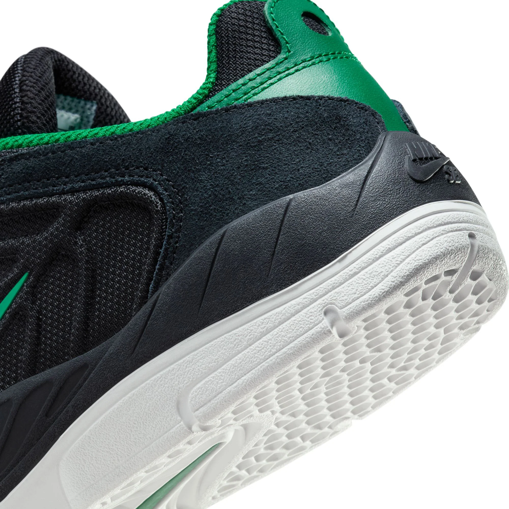 Nike SB Vertebrae - Black/ Malachite / Green - Image 7