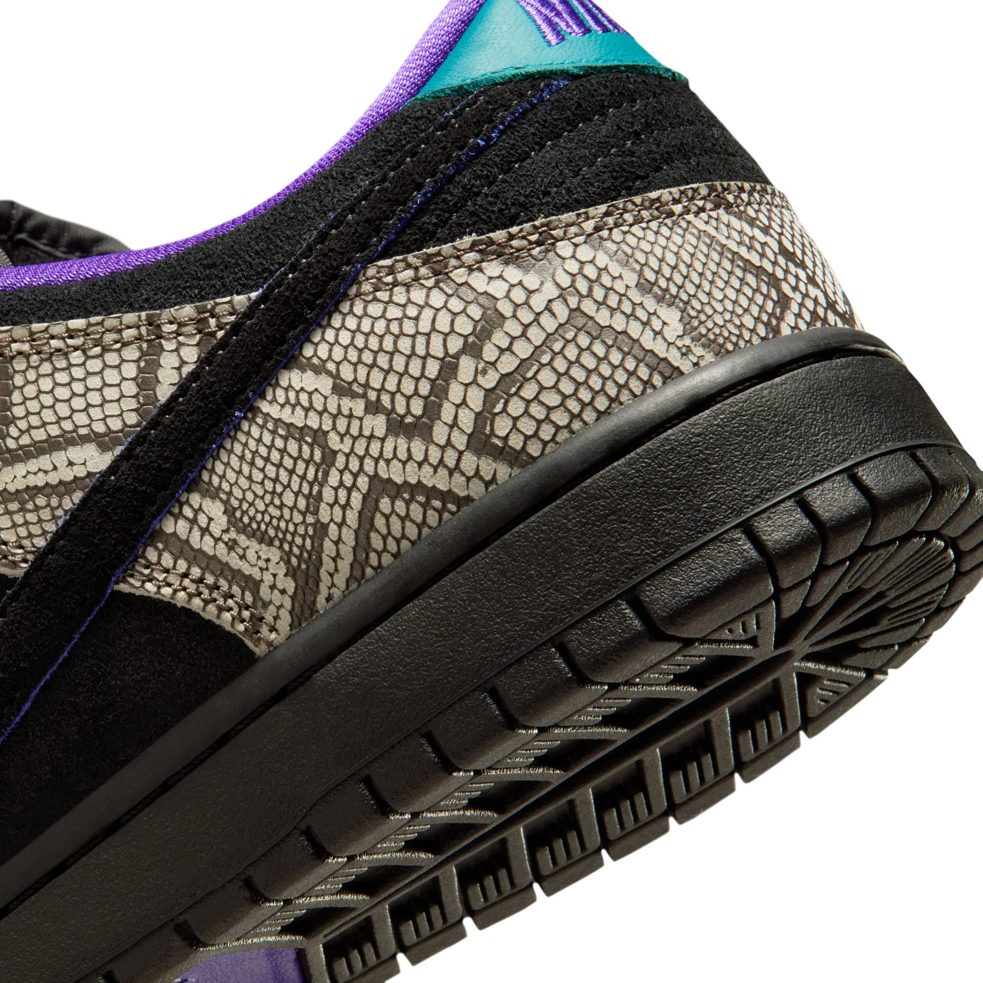 Nike SB x Dashawn Jordan Dunk Low Pro - String Black / Bright Spruce / Fierce Purple - Image 8
