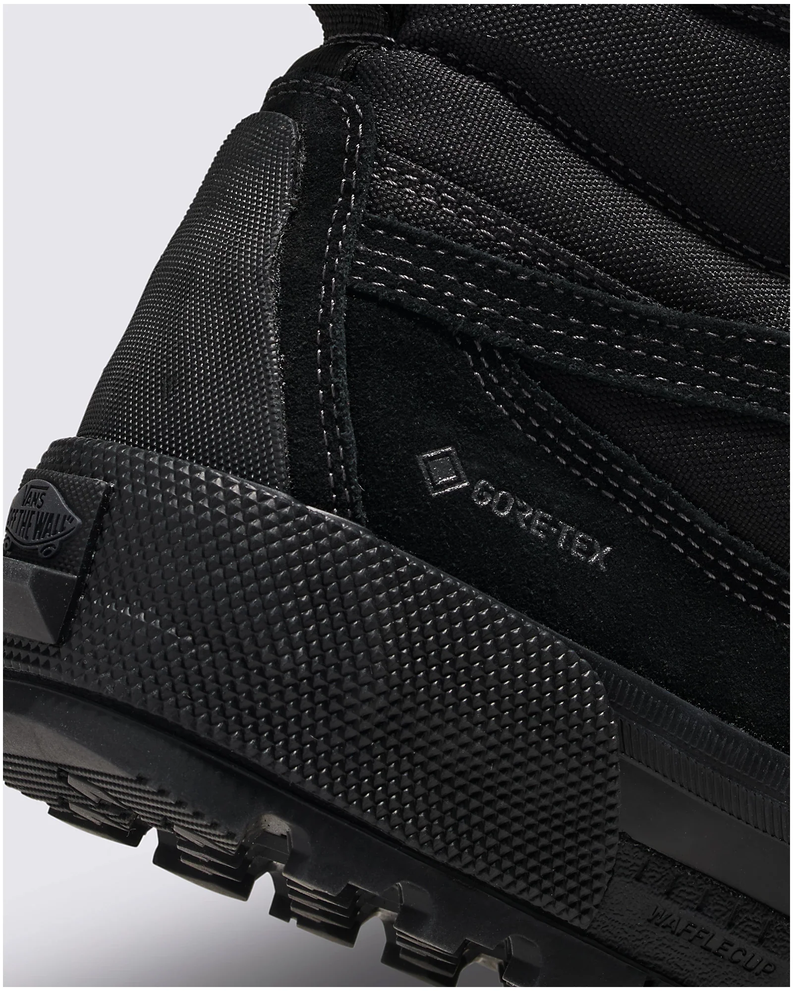 Vans Mte Sk8-Hi Gore Tex - Blackout - Image 5